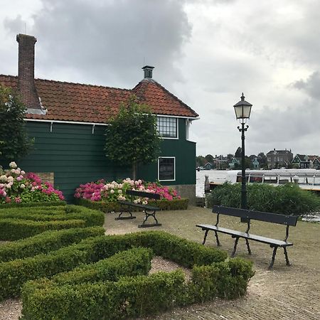 Stay Overnight At Windmill Village Zaanse Schans - Amsterdam Zaandam Exterior photo