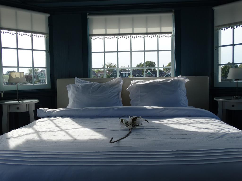 Stay Overnight At Windmill Village Zaanse Schans - Amsterdam Zaandam Room photo