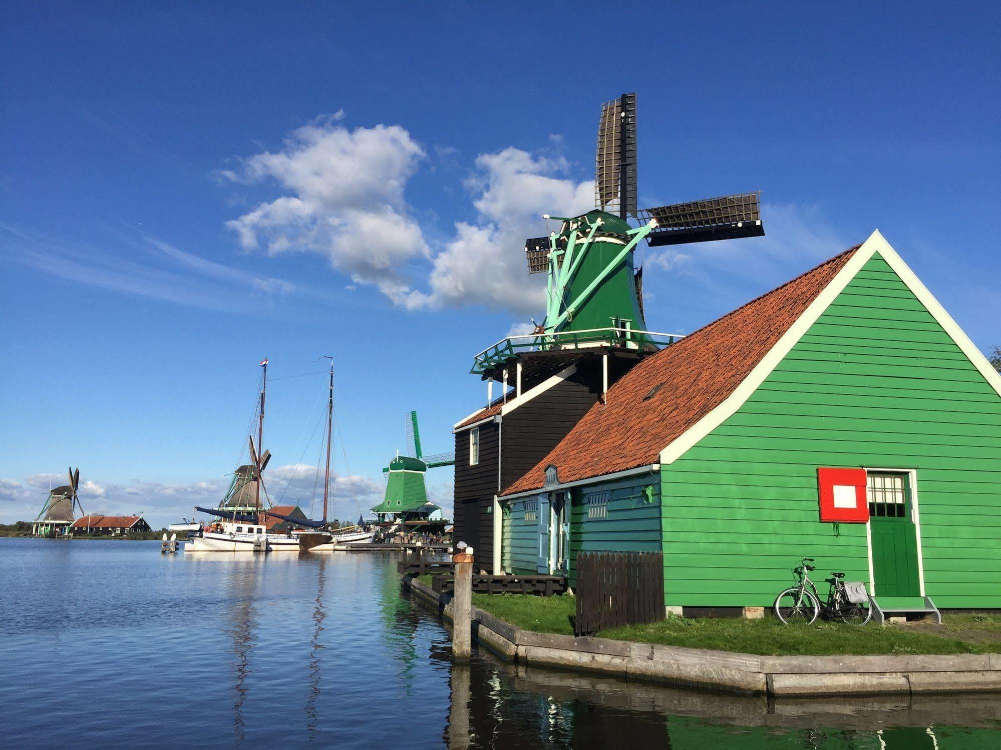 Stay Overnight At Windmill Village Zaanse Schans - Amsterdam Zaandam Exterior photo