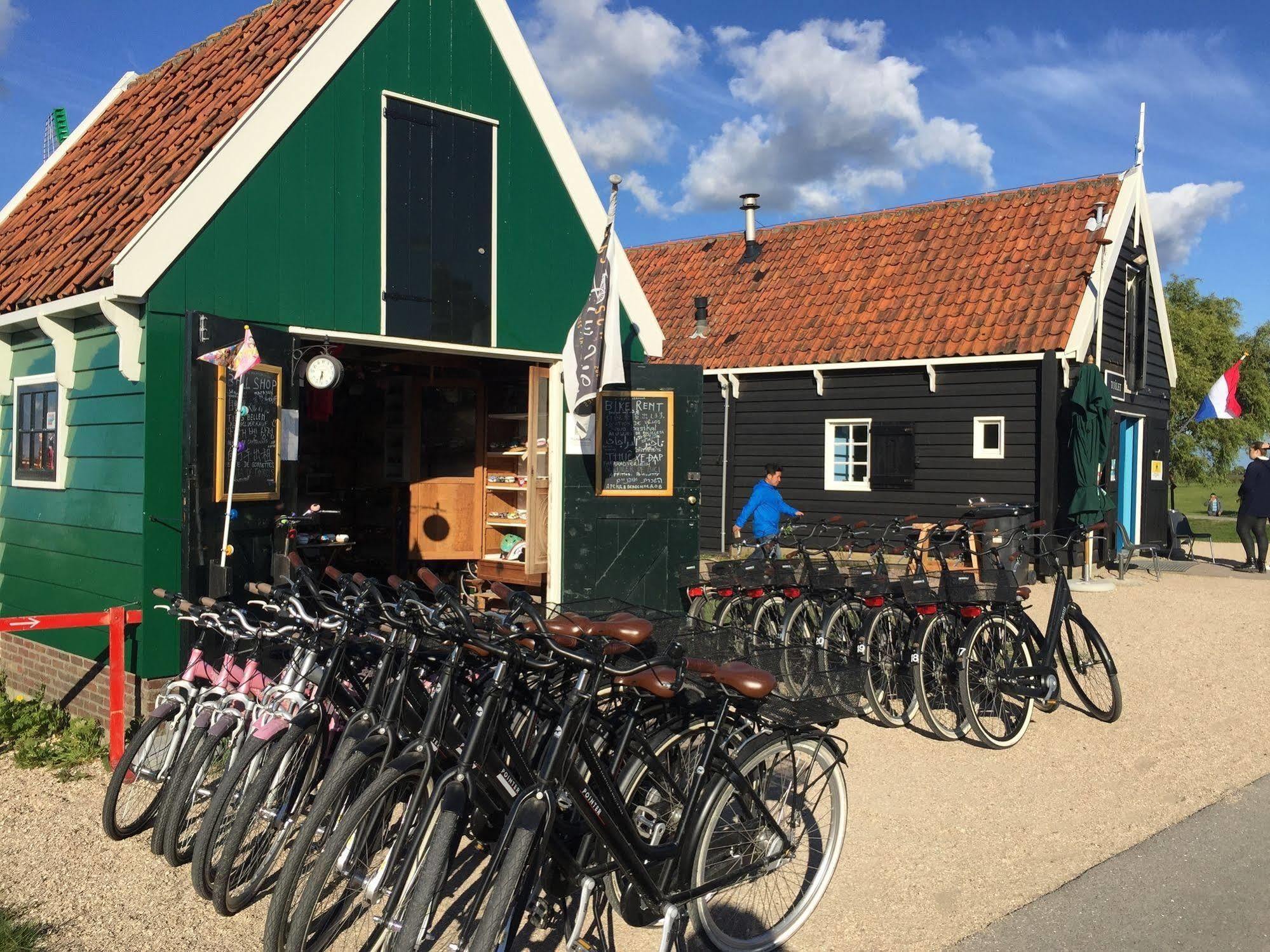 Stay Overnight At Windmill Village Zaanse Schans - Amsterdam Zaandam Exterior photo